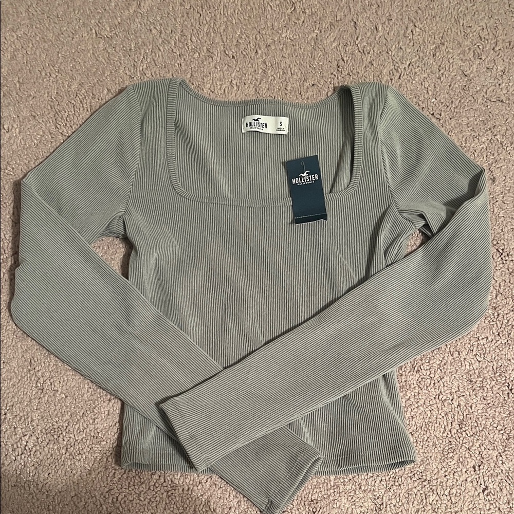 Hollister Women's Light Gray/Teal Ribbed Long Sleeve Tee (Tight)